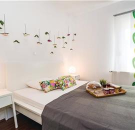 3 Bedroom Villa with Pool and Sea Views in Zadar, Sleeps 6